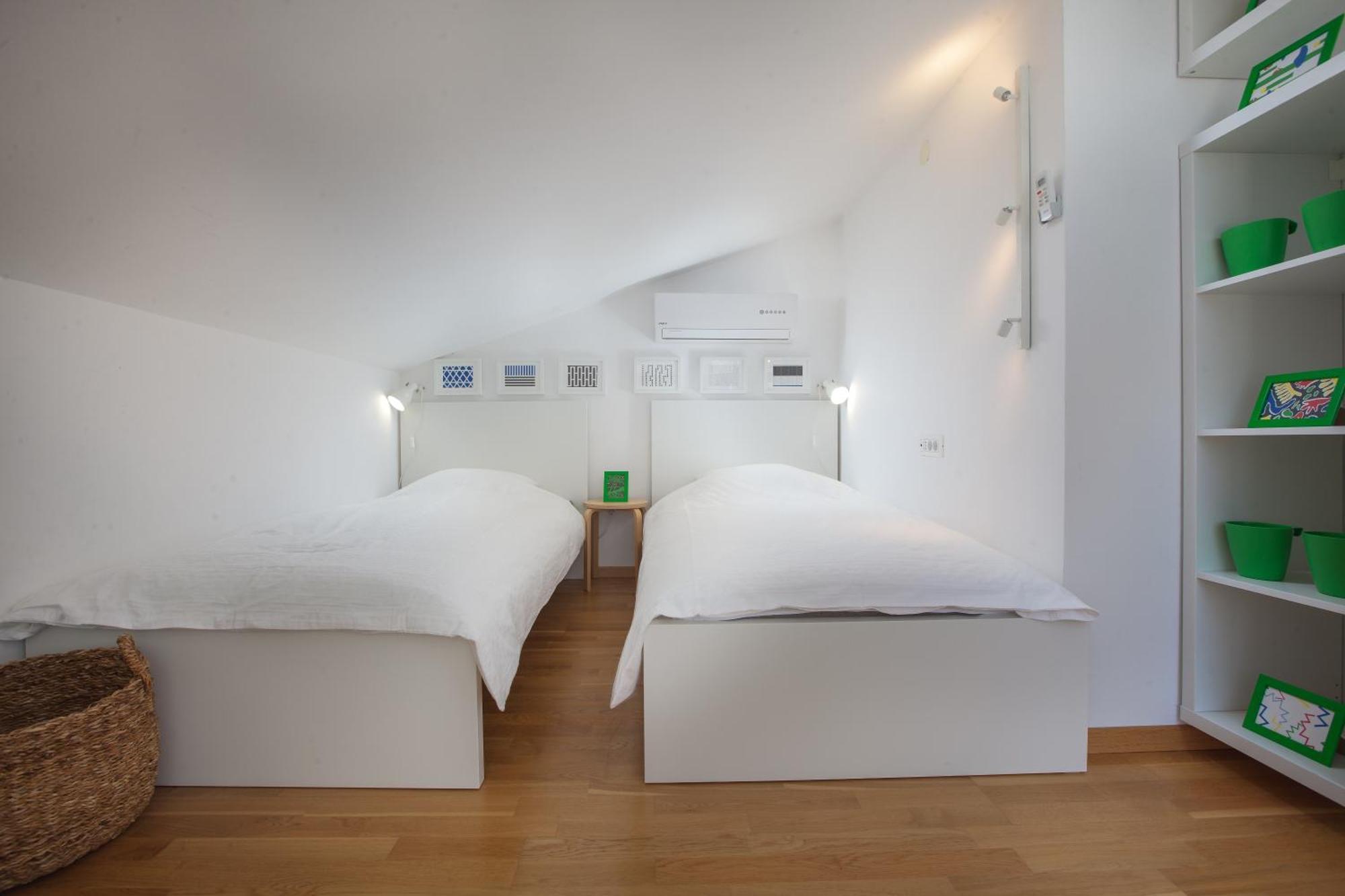 Apartments Leut 80M From The Sea Podgora Room photo